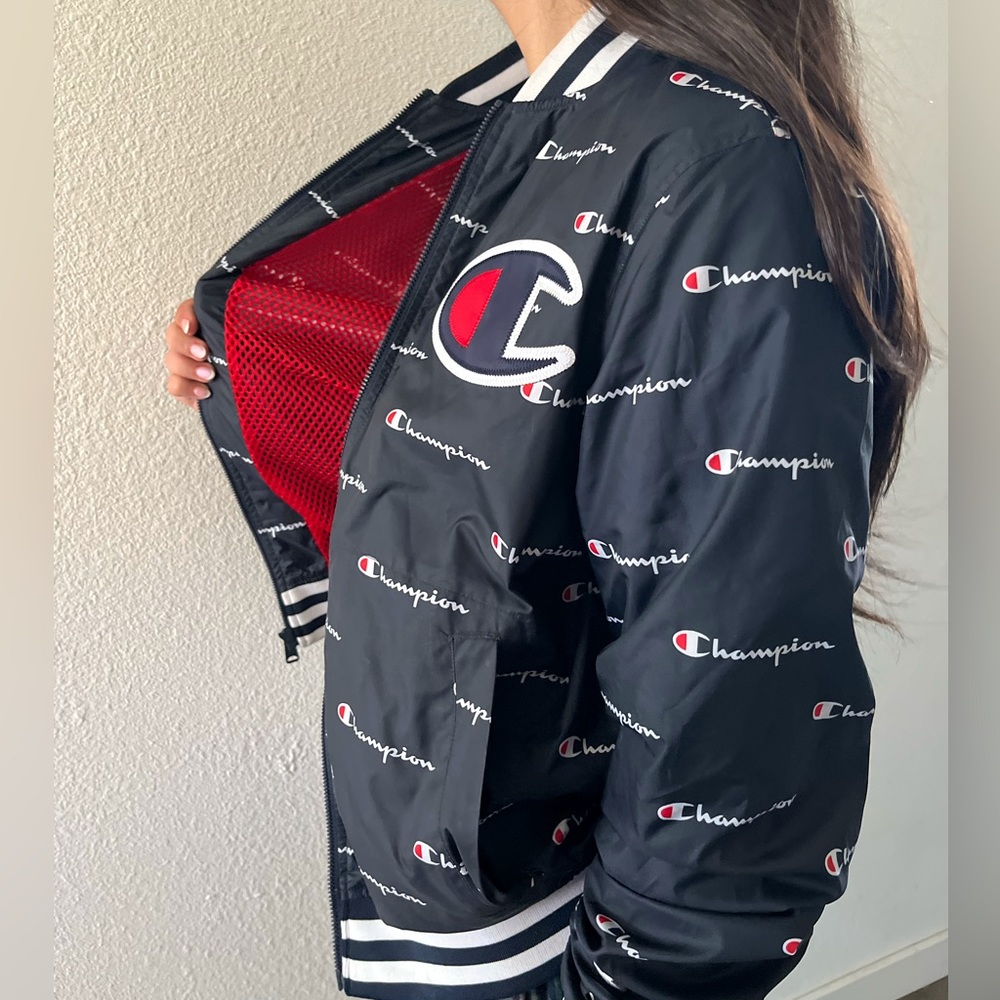 Champion jacket (SMALL)